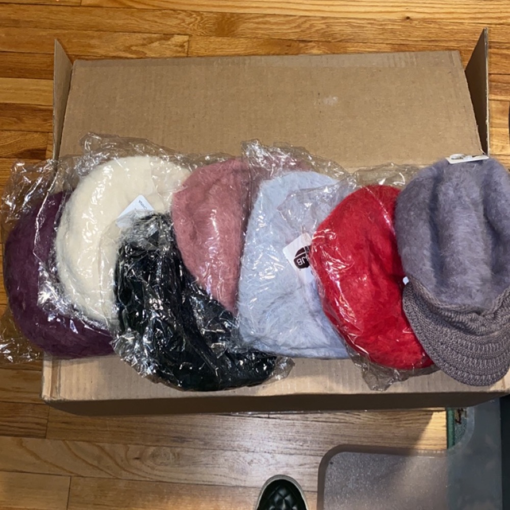 Beanie hat - Picture 5 of 5